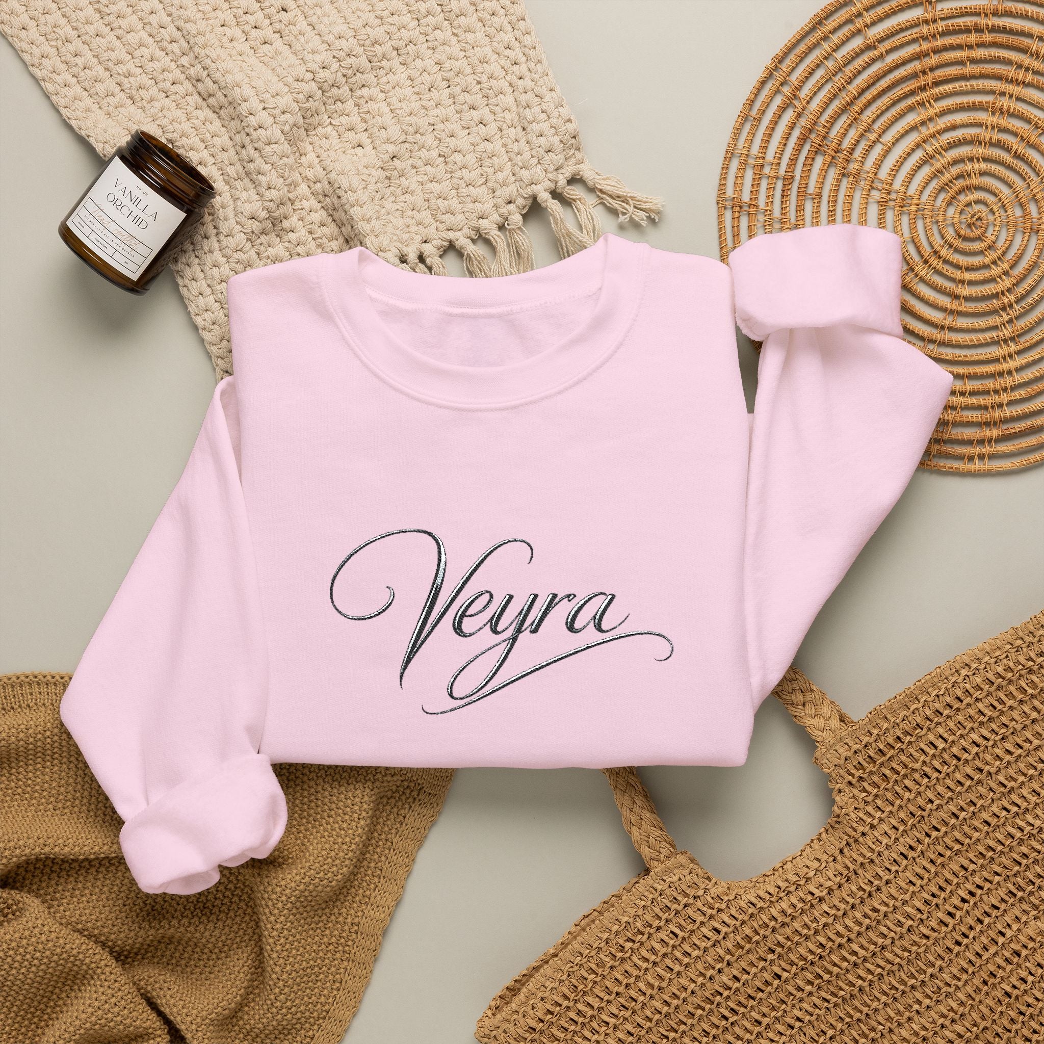 Veyra Script Crewneck Sweatshirt — Elegant Handwritten Logo Pullover