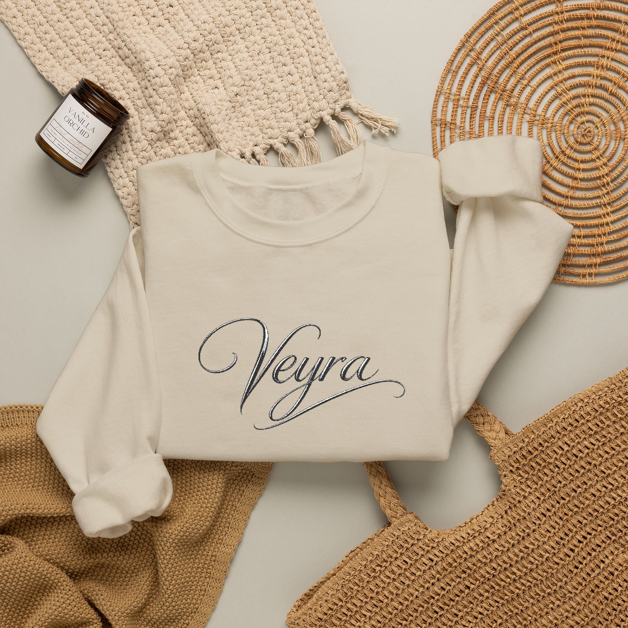 Veyra Script Crewneck Sweatshirt — Elegant Handwritten Logo Pullover