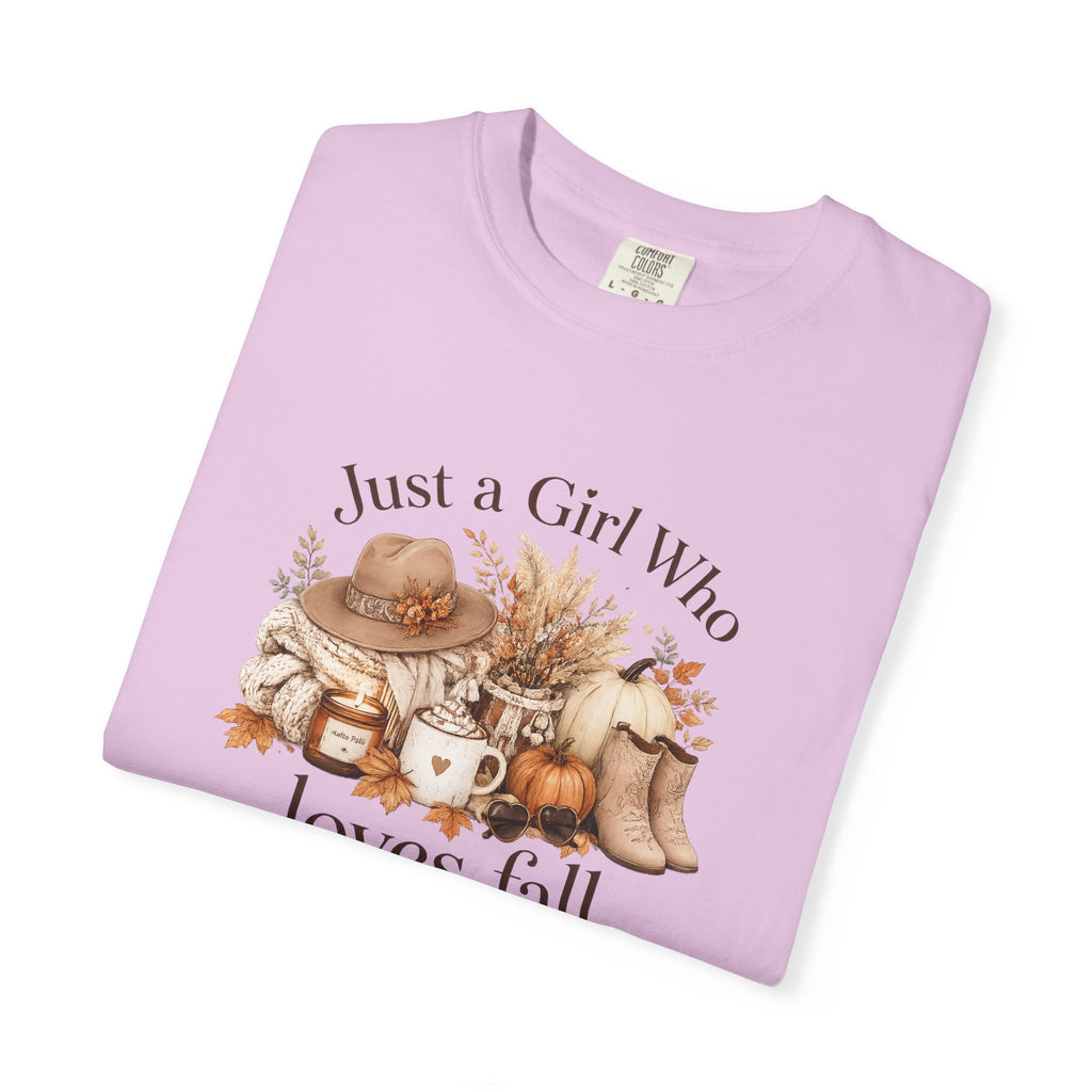 Fall Vibes Graphic Tee — "Just a Girl Who Loves Fall" Autumn Shirt
