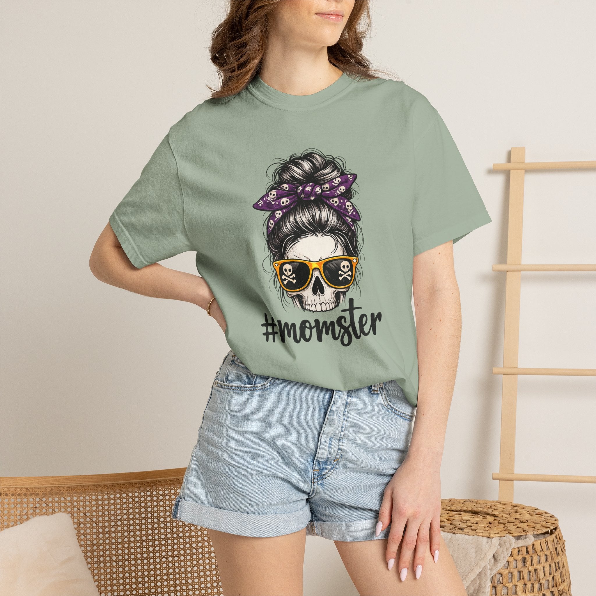 Momster Skull T-Shirt – Halloween Mom Graphic Tee