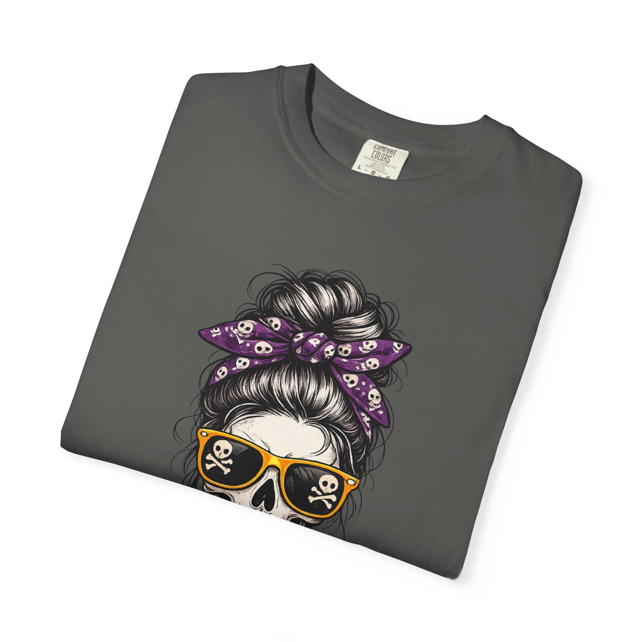 Momster Skull T-Shirt – Halloween Mom Graphic Tee