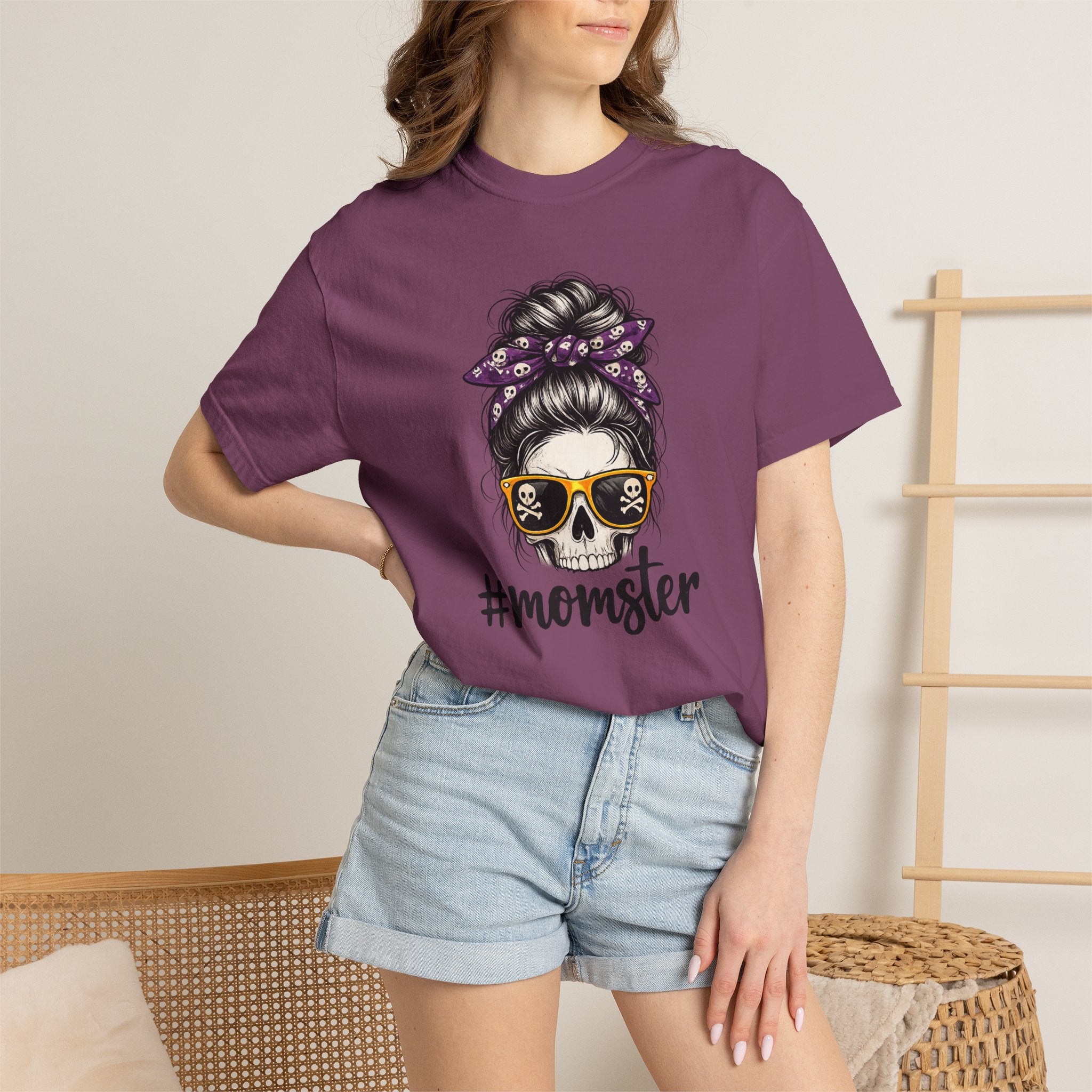 Momster Skull T-Shirt – Halloween Mom Graphic Tee