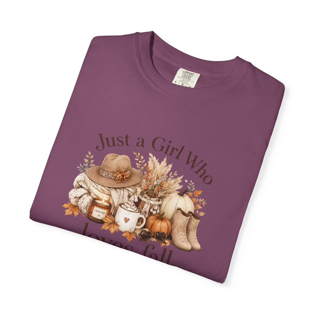 Fall Vibes Graphic Tee — "Just a Girl Who Loves Fall" Autumn Shirt