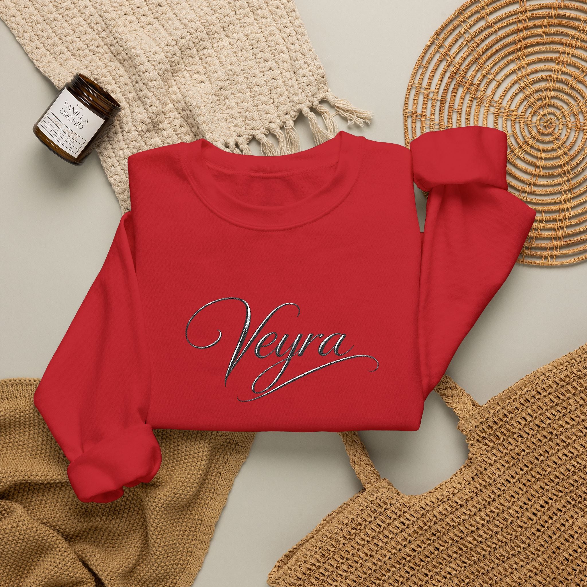 Veyra Script Crewneck Sweatshirt — Elegant Handwritten Logo Pullover