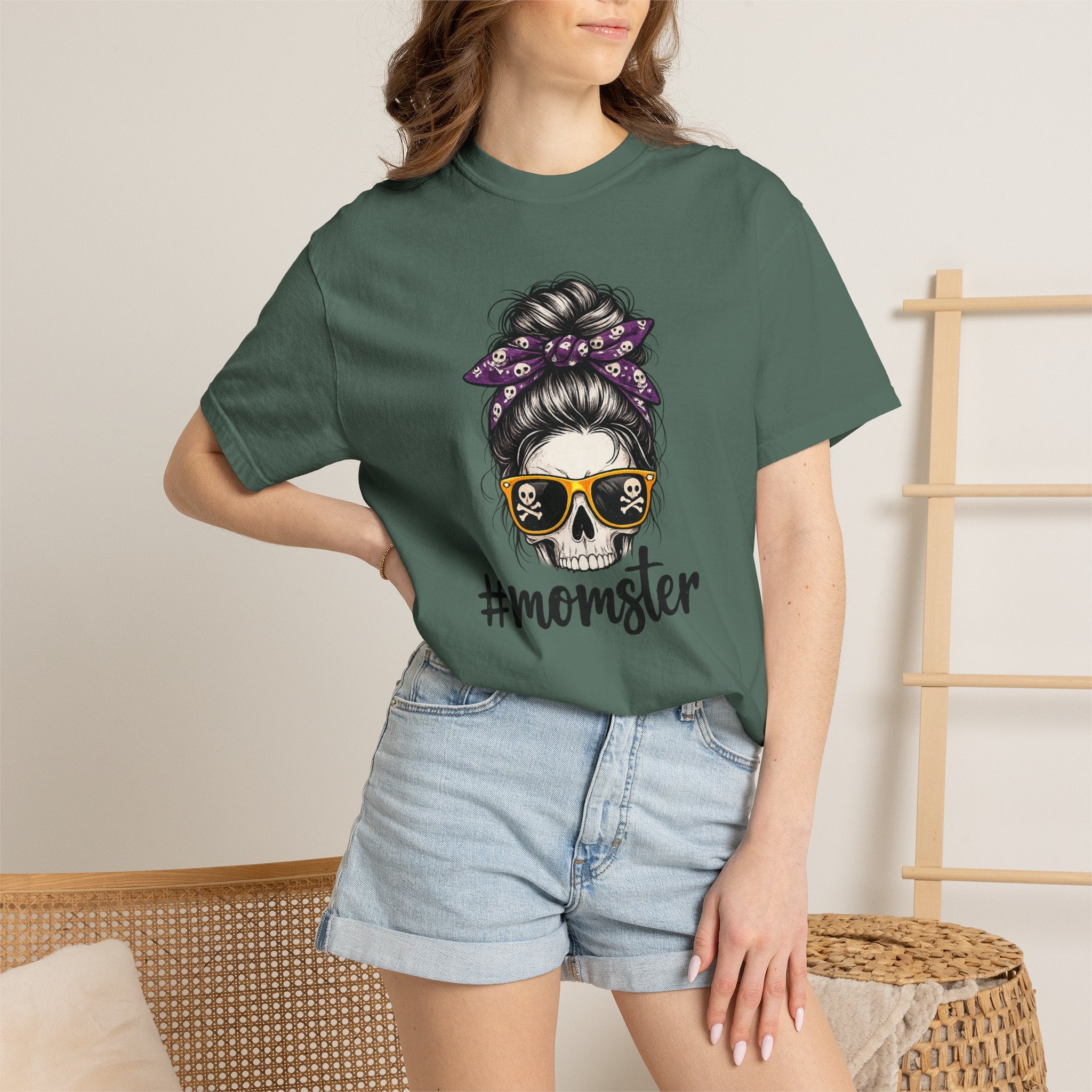 Momster Skull T-Shirt – Halloween Mom Graphic Tee