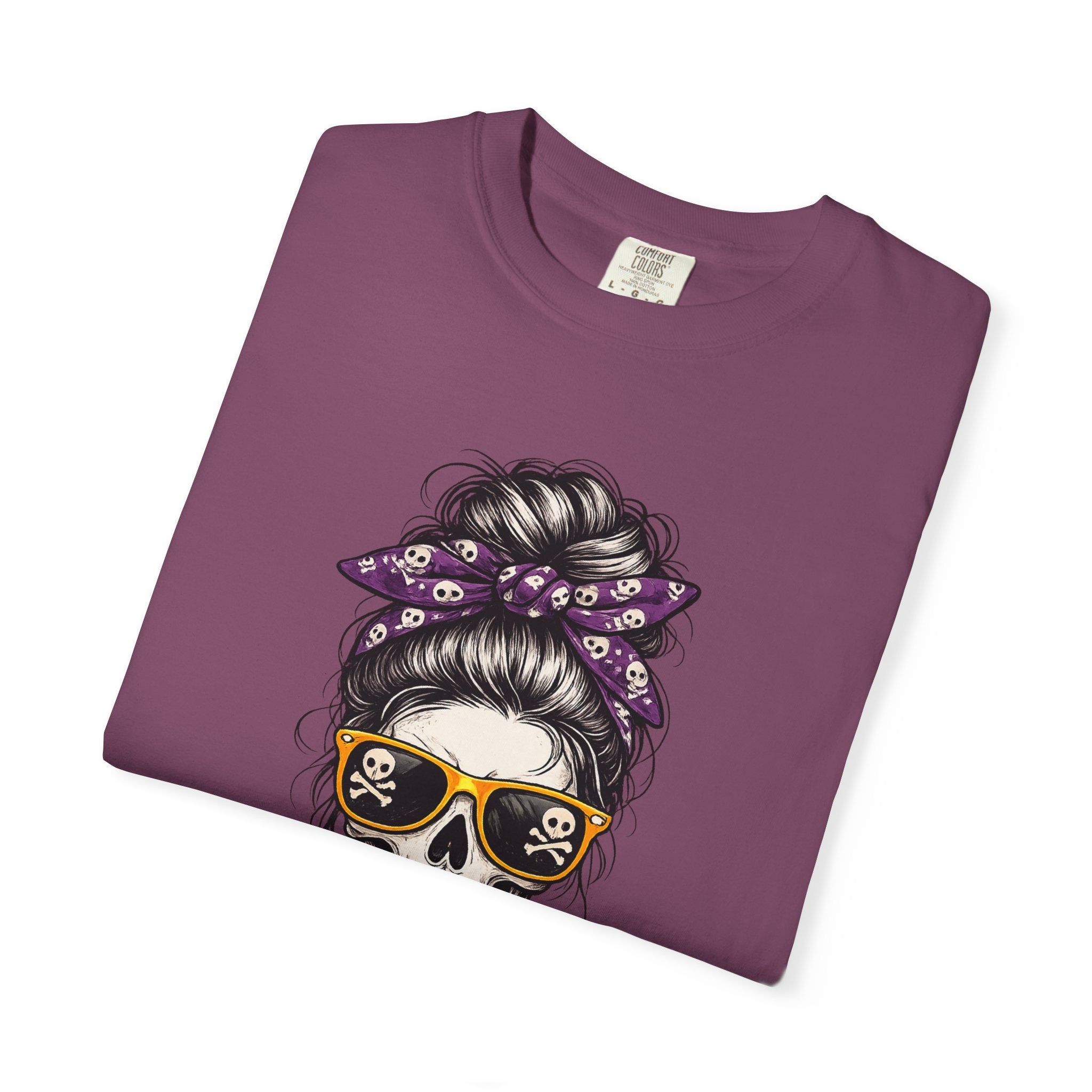 Momster Skull T-Shirt – Halloween Mom Graphic Tee
