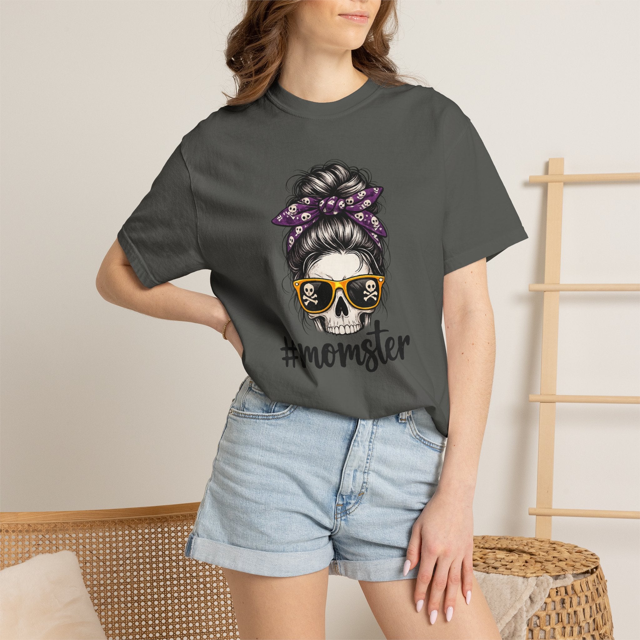Momster Skull T-Shirt – Halloween Mom Graphic Tee